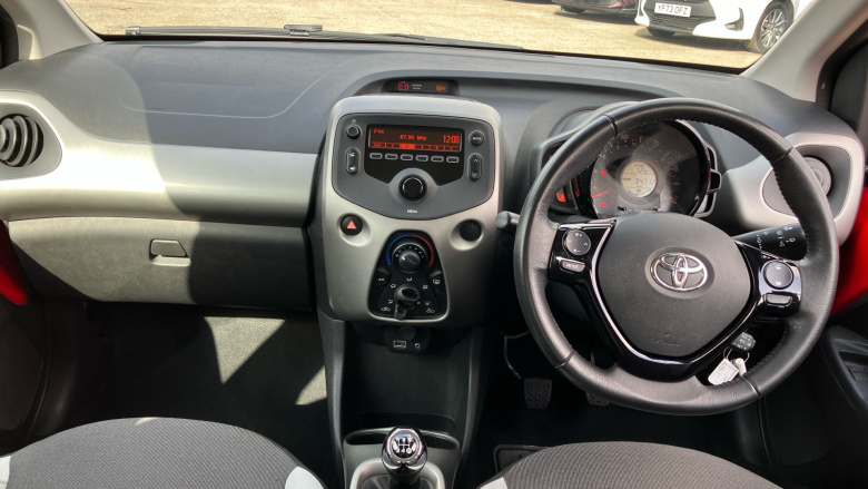 Toyota Aygo 1.0 VVT-i X-Play 5dr Petrol Hatchback